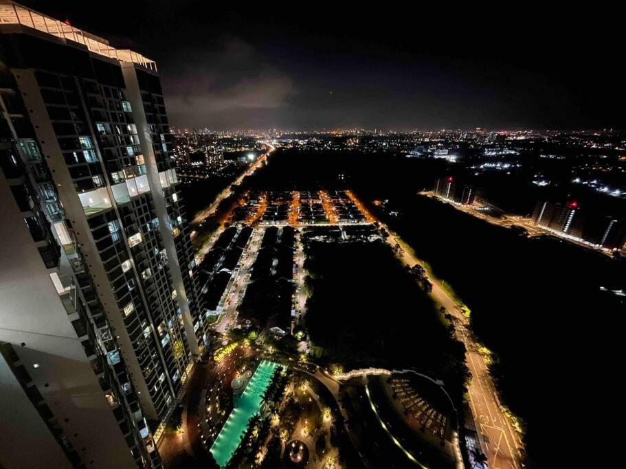 Apartment Monic Staycation #green Haven Near Senibong&regency *