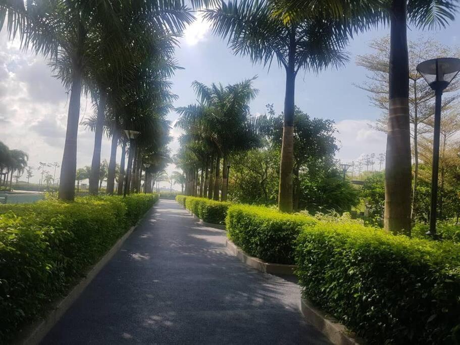 Monic Staycation #green Haven Near Senibong&regency