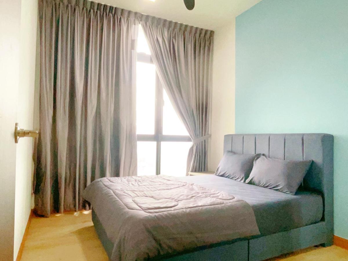 Apartment Monic Staycation #green Haven Near Senibong&regency *