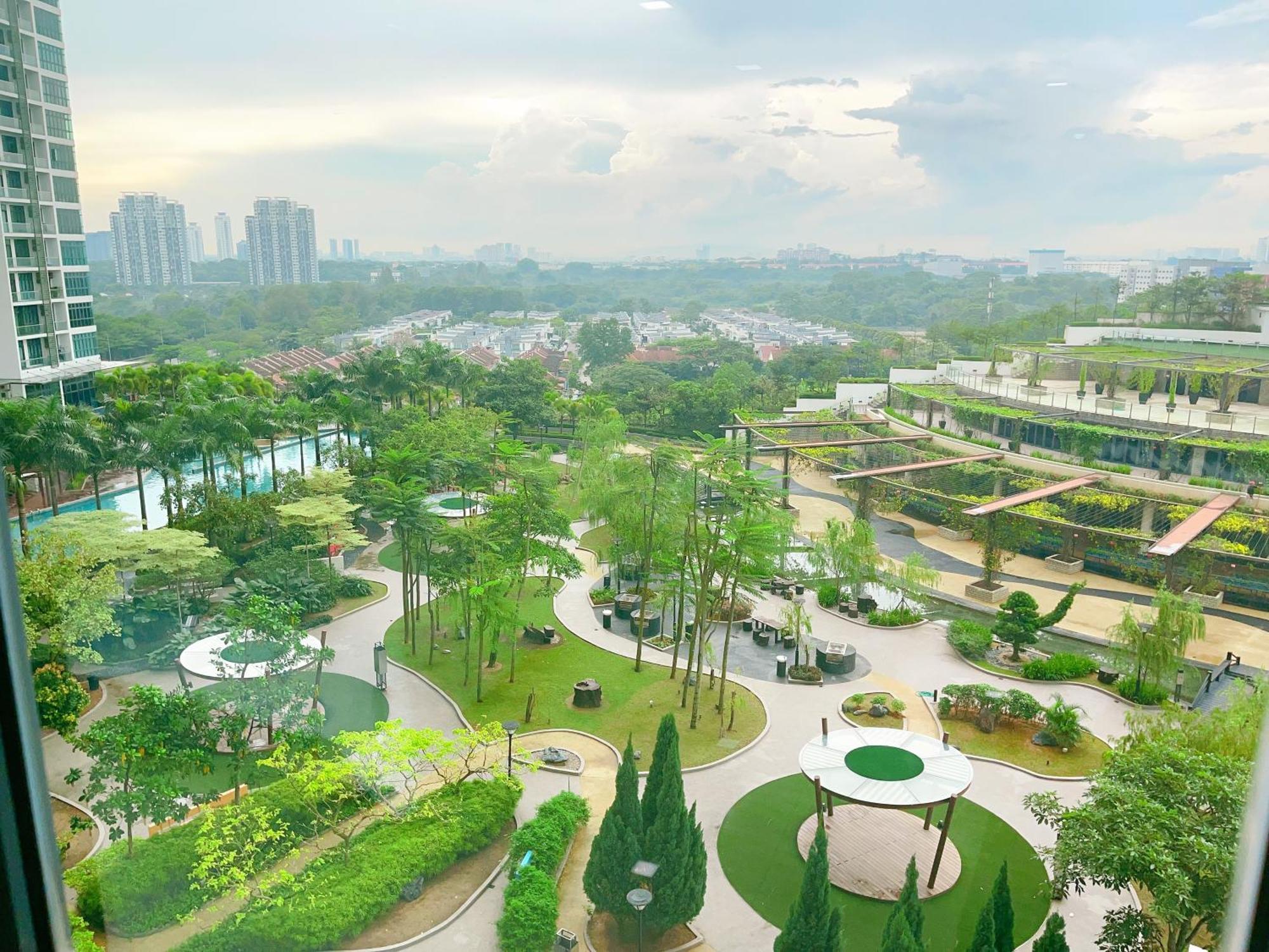 Monic Staycation #green Haven Near Senibong&regency