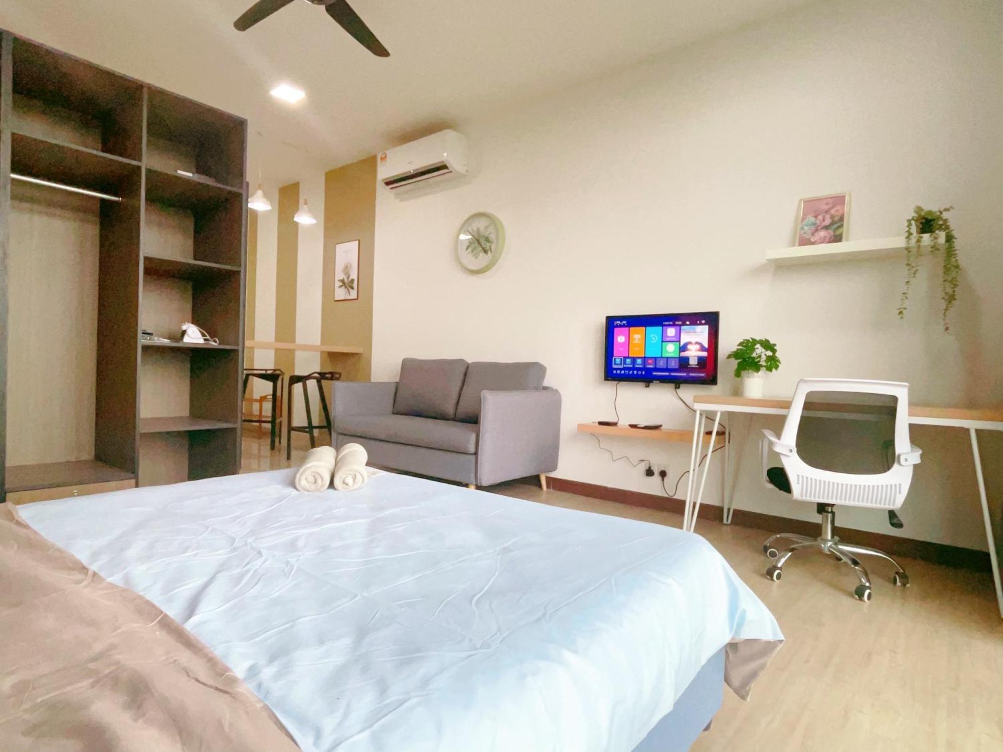 Monic Staycation #green Haven Near Senibong&regency *