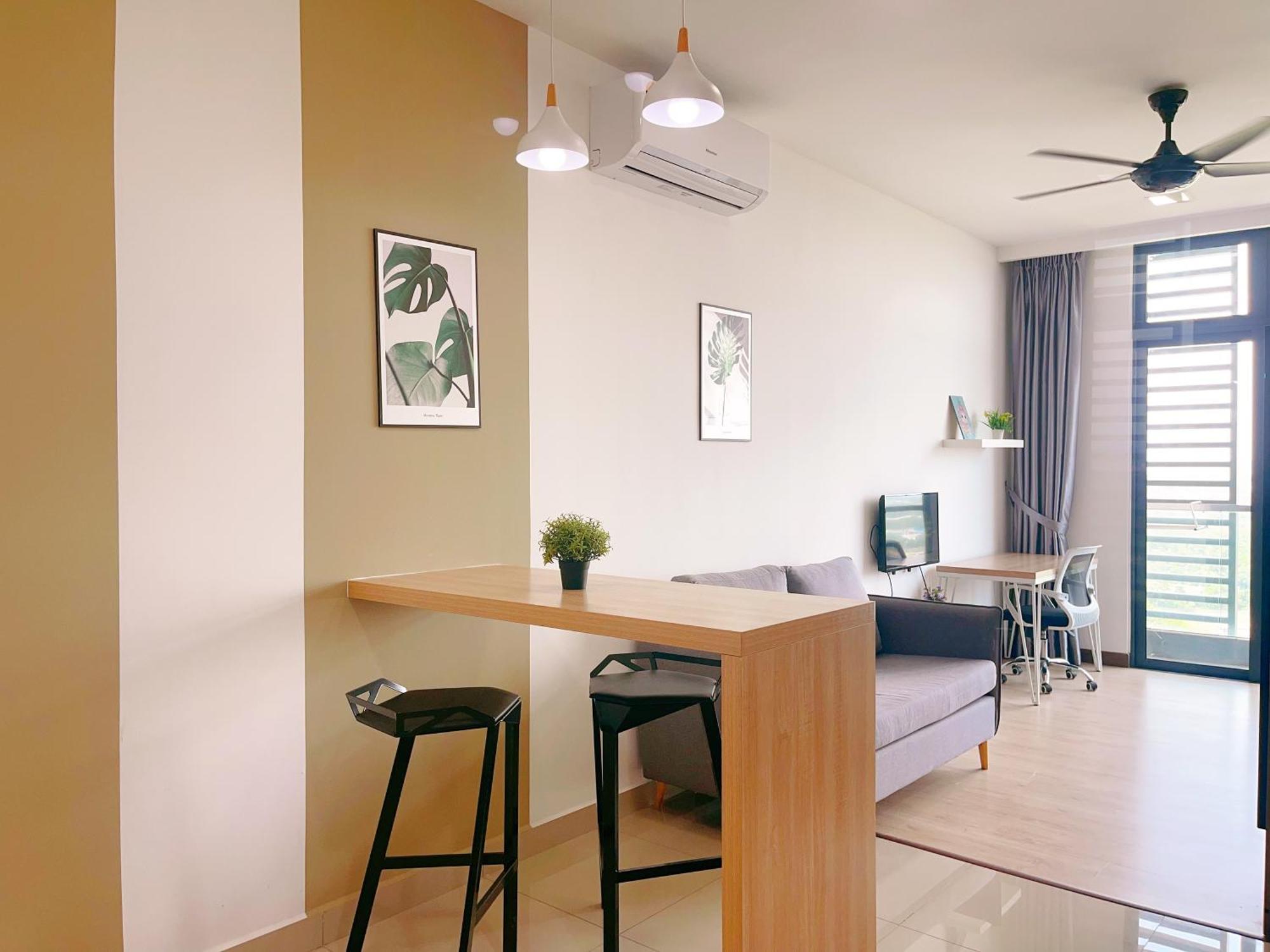 Monic Staycation #green Haven Near Senibong&regency * Masai