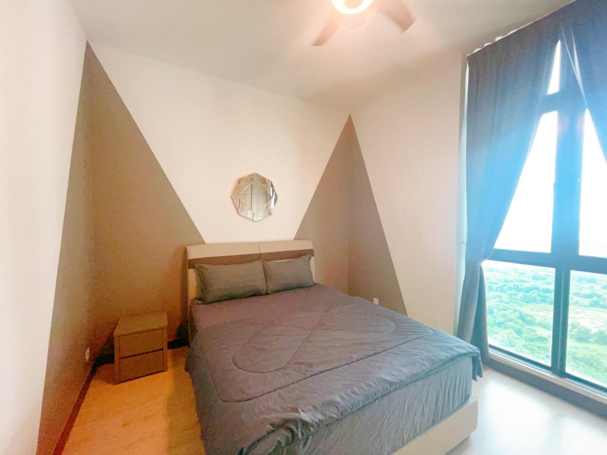 Apartment Monic Staycation #green Haven Near Senibong&regency