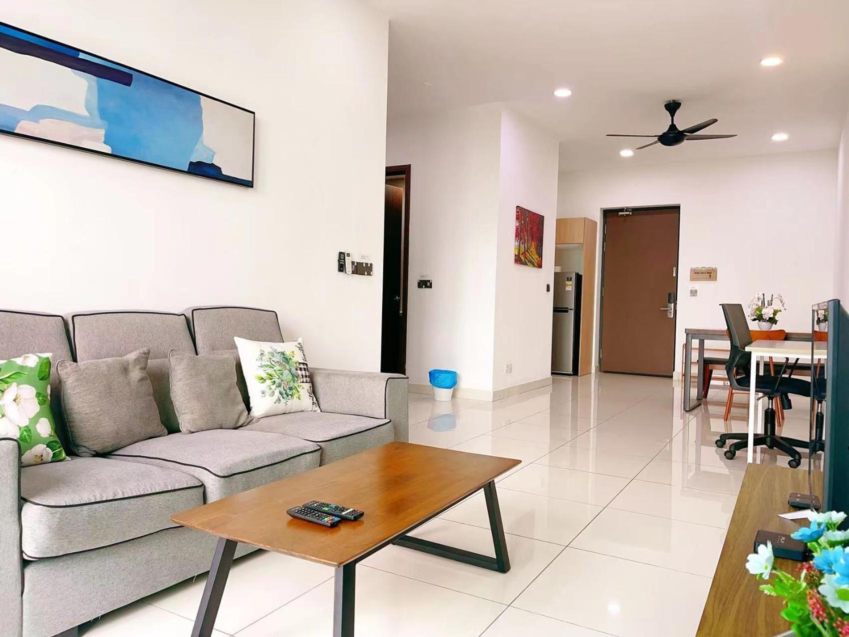 Monic Staycation #green Haven Near Senibong&regency Apartment