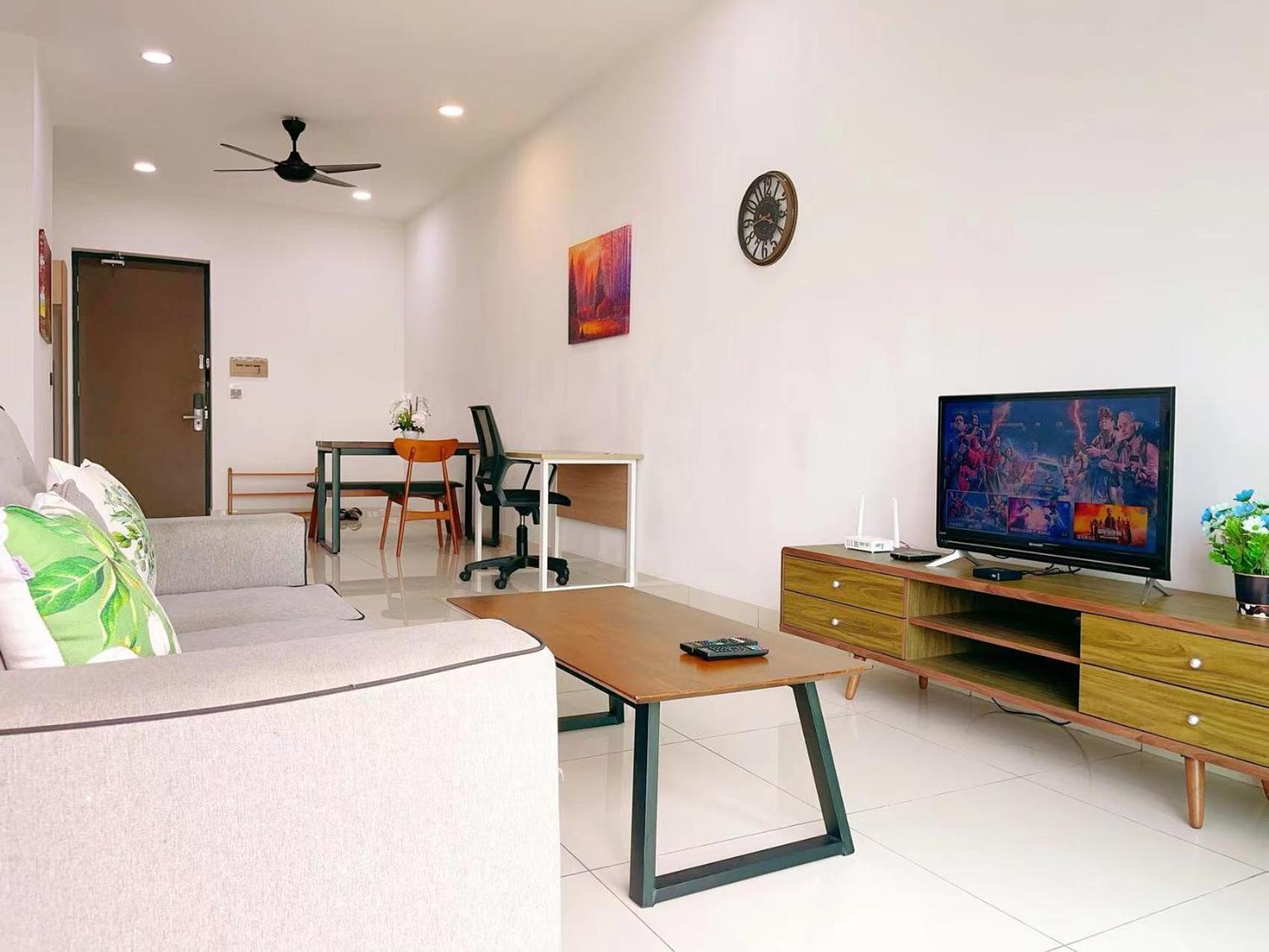 Monic Staycation #green Haven Near Senibong&regency Apartment Masai