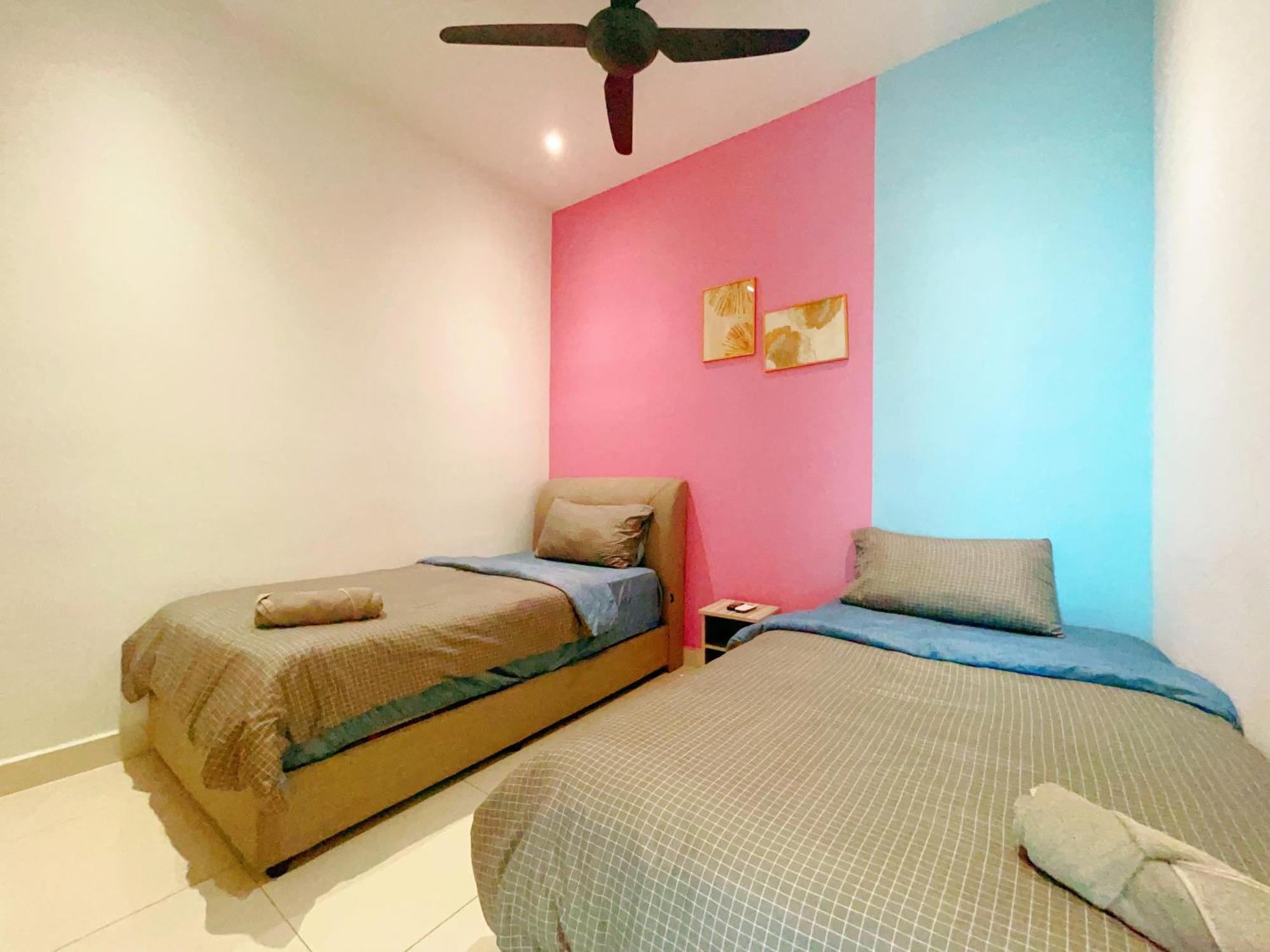 Apartment Monic Staycation #green Haven Near Senibong&regency